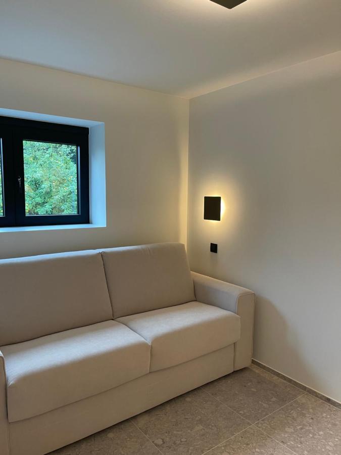 Apartment L'O Reine Of Budgetkamer The Box Sint-Pieters-Leeuw Esterno foto